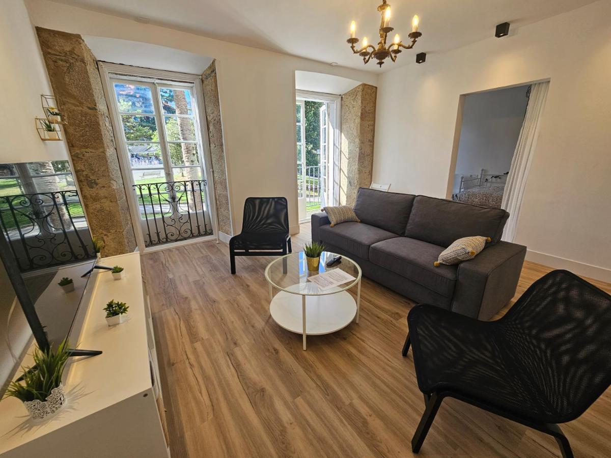 Apartamentos En El Centro - Plaza De Amboage - Wifi Ferrol Buitenkant foto