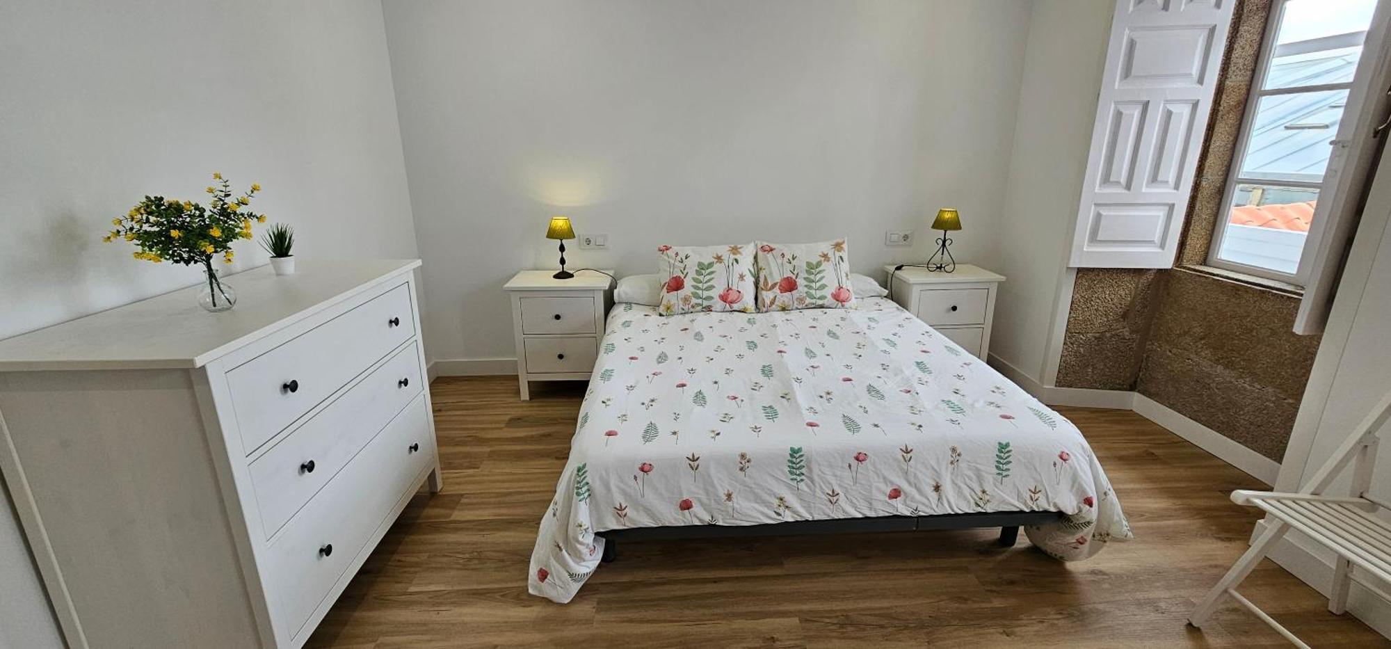 Apartamentos En El Centro - Plaza De Amboage - Wifi Ferrol Buitenkant foto