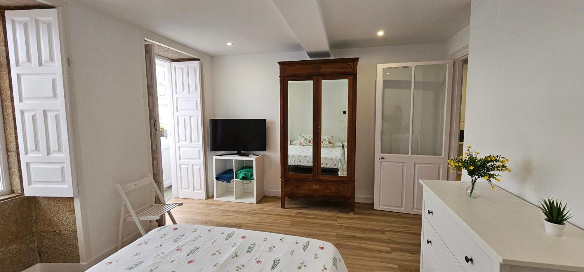 Apartamentos En El Centro - Plaza De Amboage - Wifi Ferrol Buitenkant foto