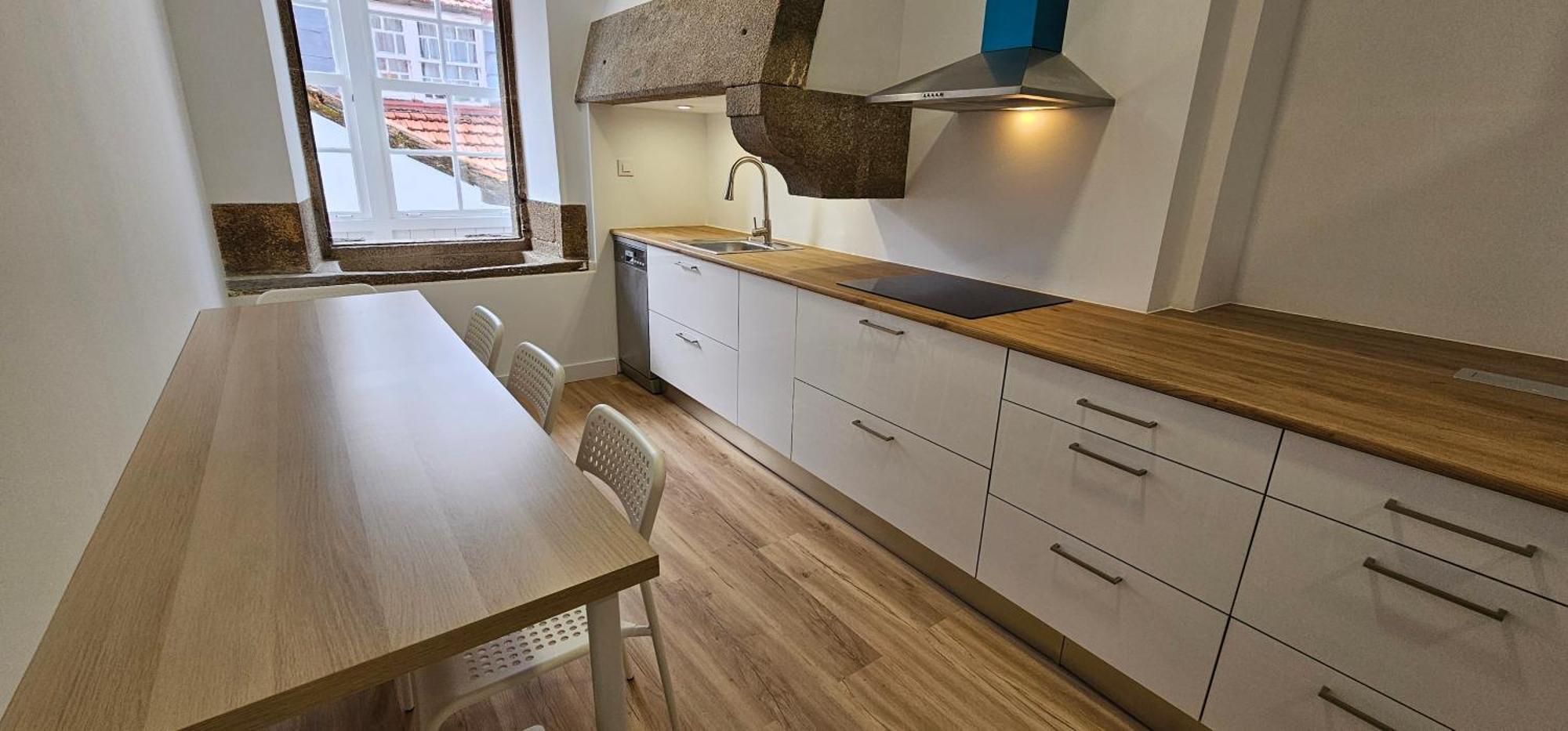 Apartamentos En El Centro - Plaza De Amboage - Wifi Ferrol Buitenkant foto